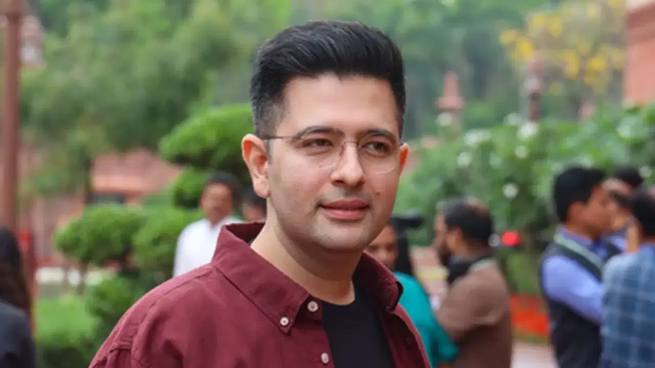 राघव चड्ढा यांना लागली लॉटरी, भाजपने सोपवली मोठी जबाबदारी; थेट अध्यक्षपदी नियुक्ती राघव चड्ढा यांना लागली लॉटरी, भाजपने सोपवली मोठी जबाबदारी; थेट अध्यक्षपदी नियुक्ती