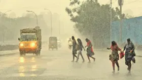अवकाळी पावसाचं संकट, महाराष्ट्रातील या भागासह अनेक राज्यांना अलर्ट...