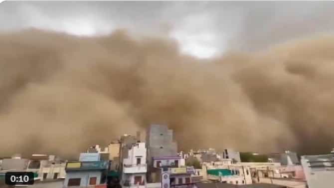 शेजारी हे काय घडलं? रेतीचं महाभयानक वावटळ... भर दुपारीच काळाकुट्ट अंधार, 30 मिनिटं जीव खालीवर...