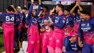 IPL 2026: खेळाडूंसोबत अज्ञात व्यक्तींचा वावर, बसमधून एकत्र फिरत असल्याने बीसीसीआयचा संताप