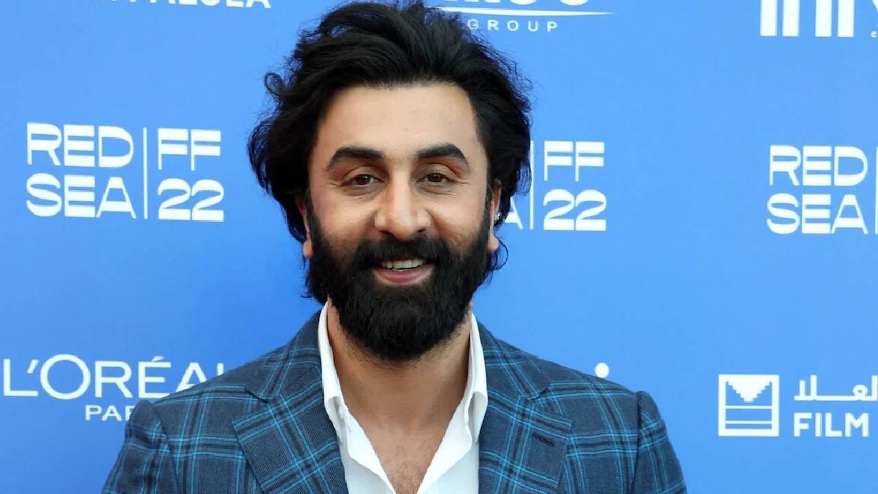 कंपनीचा शेअर चर्चेत आहे. एका वृत्तानुसार, रणबीर कपूर या कंपनीत प्रफरेंशियल इश्यूच्या माध्यमातून या कंपनीत मोठी रक्कम गुंतवणूक करणार आहेत. त्यातून रणबीर कपूर याला एकूण 12.50 लाख शेअर मिळतील. गेल्या एका वर्षात या शेअरने चांगली कामगिरी केली आहे. एका कंपनीने गुंतवणूकदारांना 109 टक्क्यांचा रिटर्न दिला आहे.