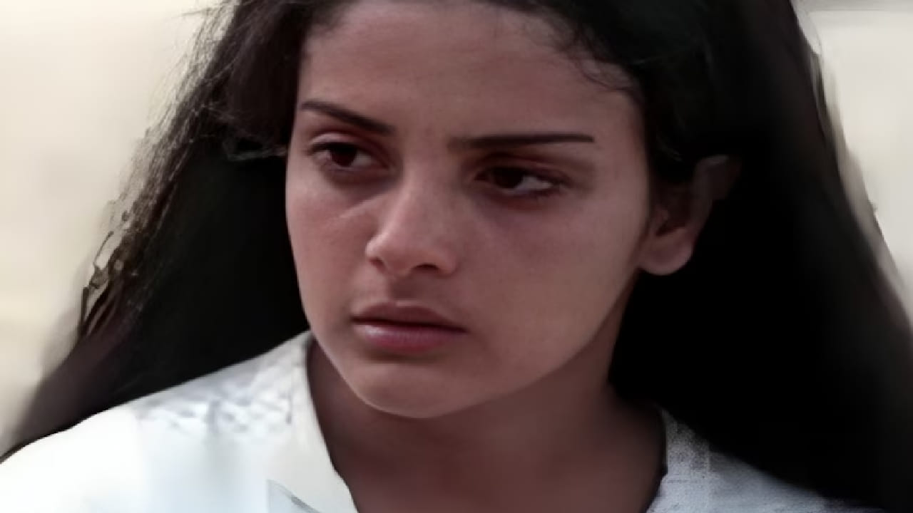 15 ऑक्टोबर 1986 रोजी सकाळी घरात इतर कोणी नसताना तिघांनी प्रथम राणी पद्मिनी यांच्या आई इंदिराकुमारी यांच्यावर हल्ला करून त्यांची हत्या केली. आईच्या आरडाओरड्याचा आवाज ऐकून राणी पद्मिनी धावत आल्या. मात्र, आरोपींनी त्यांनाही पकडून अत्यंत क्रूरपणे ठार मारलं. त्यानंतर घरातील रोख रक्कम आणि दागिने घेऊन तिघे फरार झाले.