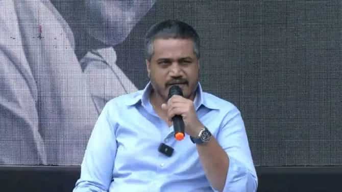 पेट्रोल मिळत नाही, डिझेल मिळत नाही, महाराष्ट्रात..., जरांगे पाटलांच्या आंदोलनावर रोहित पवार स्पष्टच बोलले