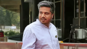 मोठी बातमी! रोहित पवार अचानक मुख्यमंत्र्यांच्या भेटीला, राजकारणात...