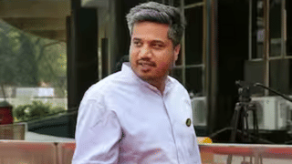 मोठी बातमी! रोहित पवार अचानक मुख्यमंत्र्यांच्या भेटीला, राजकारणात नवीन काहीतरी घडणार?