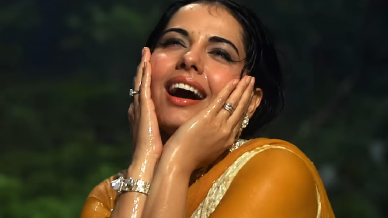 हिंदी चित्रपटसृष्टीतील 60 चे दशक हे संगीताच्या सुवर्णकाळापैकी एक मानले जाते. त्या काळातील गाणी केवळ मनोरंजनापुरती मर्यादित नव्हती तर ती चित्रपटांच्या कथेला भावनिक बळ देणारी ठरत होती. साधे शब्द, मधुर चाली आणि हृदयाला स्पर्श करणारे संगीत यामुळे त्या काळातील रोमँटिक गाणी लोकांच्या मनात कायमची घर करून गेली.