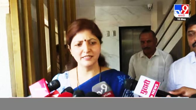 Rupali Chakankar: SIT समोर हजर... खरात विषयी काय म्हणाल्या चाकणकर?