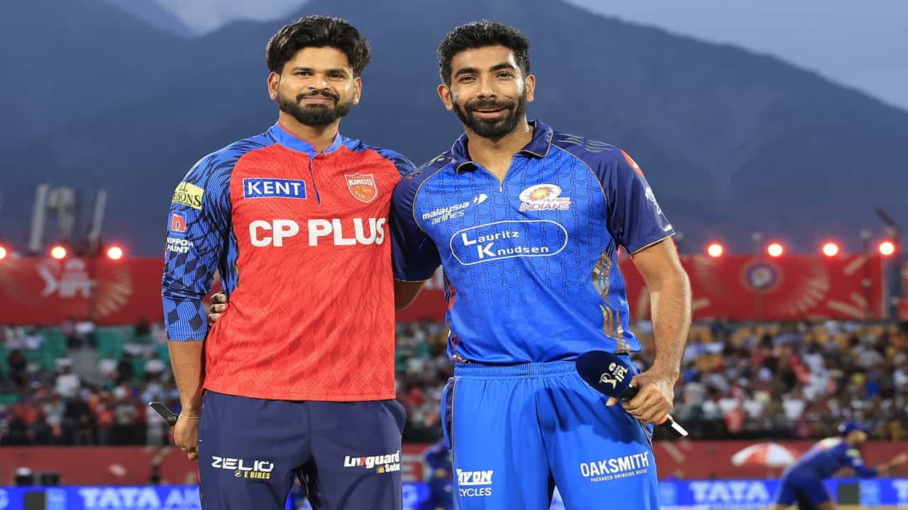 PBKS vs MI : मुंबईची पंजाब विरुद्ध बॉलिंग, प्लेइंग ईलेव्हनमधून रोहित-सूर्या आऊट, बुमराह कॅप्टन