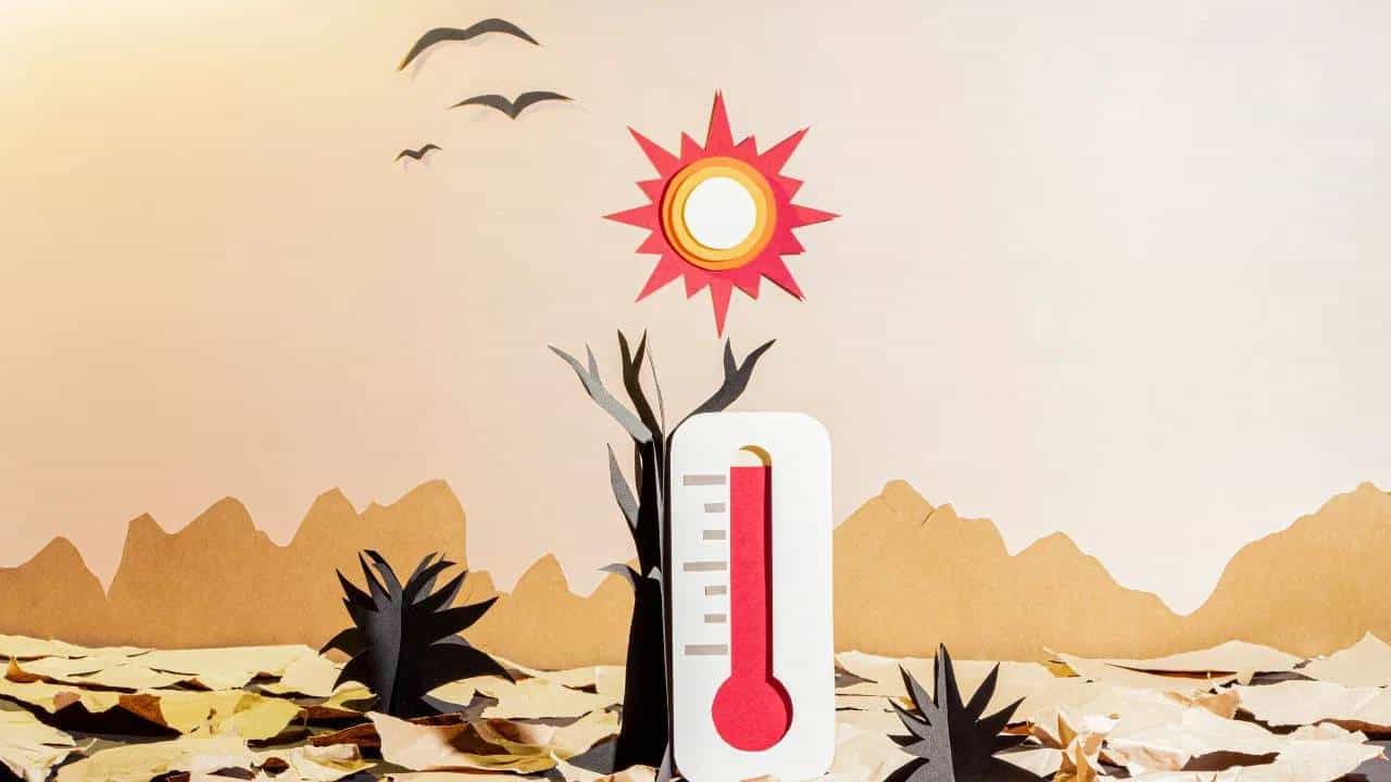 उन्हाळ्यात गरमीमुळे शरीरावर अनेक परिणाम होतात. विशेषतः काही लोकांना नाकातून अचानक रक्तस्त्राव होण्याचा त्रास सह करावा लागतो. याला सामान्यतः नाकातून रक्तस्त्राव (नॅसोऱ्होइया) म्हणतात. (Image Credit Source: Social Media)