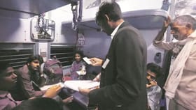 आता तिकीट तपासताना होणारे वाद टळणार, हायटेक तंत्रज्ञानाचा होणार वापर.