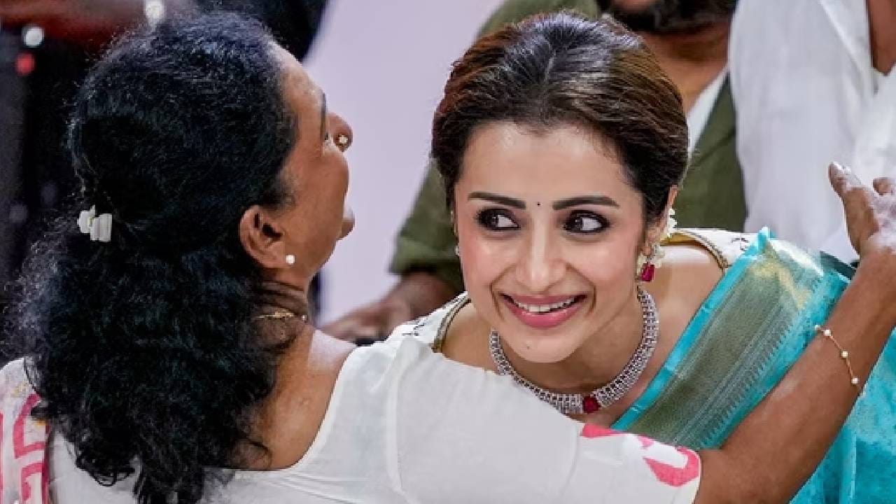 त्रिशाचं नाव विजय सोबत जोडलं जाण्याआधी दक्षिणेतल्या अजून एका सुपरस्टारला ती आवडायची. त्यांच्यातील प्रेमसंबंध असल्याची या स्टारने कबुली सुद्धा दिली आहे. हा कलाकार आहे 'बाहुबली' फेम राणा डग्गुबती. या राणा डग्गुबतीचं वैशिष्ट्य म्हणजे त्याला फक्त एका डोळ्याने दिसतं. दुसऱ्या डोळ्याची दृष्टी नाही. 