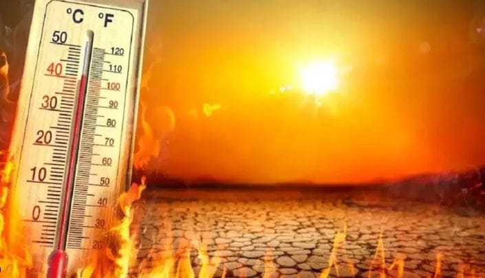  हवामान विभागाच्या माहितीनुसार पुढील 24 तासात अमरावती, चंद्रपूर, गडचिरोली, नागपूर, वर्धा जिल्ह्यांमध्ये अनेक ठिकाणी तीव्र उष्णतेची लाट येण्याची आणि तुरळ ठिकाणी रात्री उष्ण राहण्याची दाट शक्यता व्यक्त केली आहे....