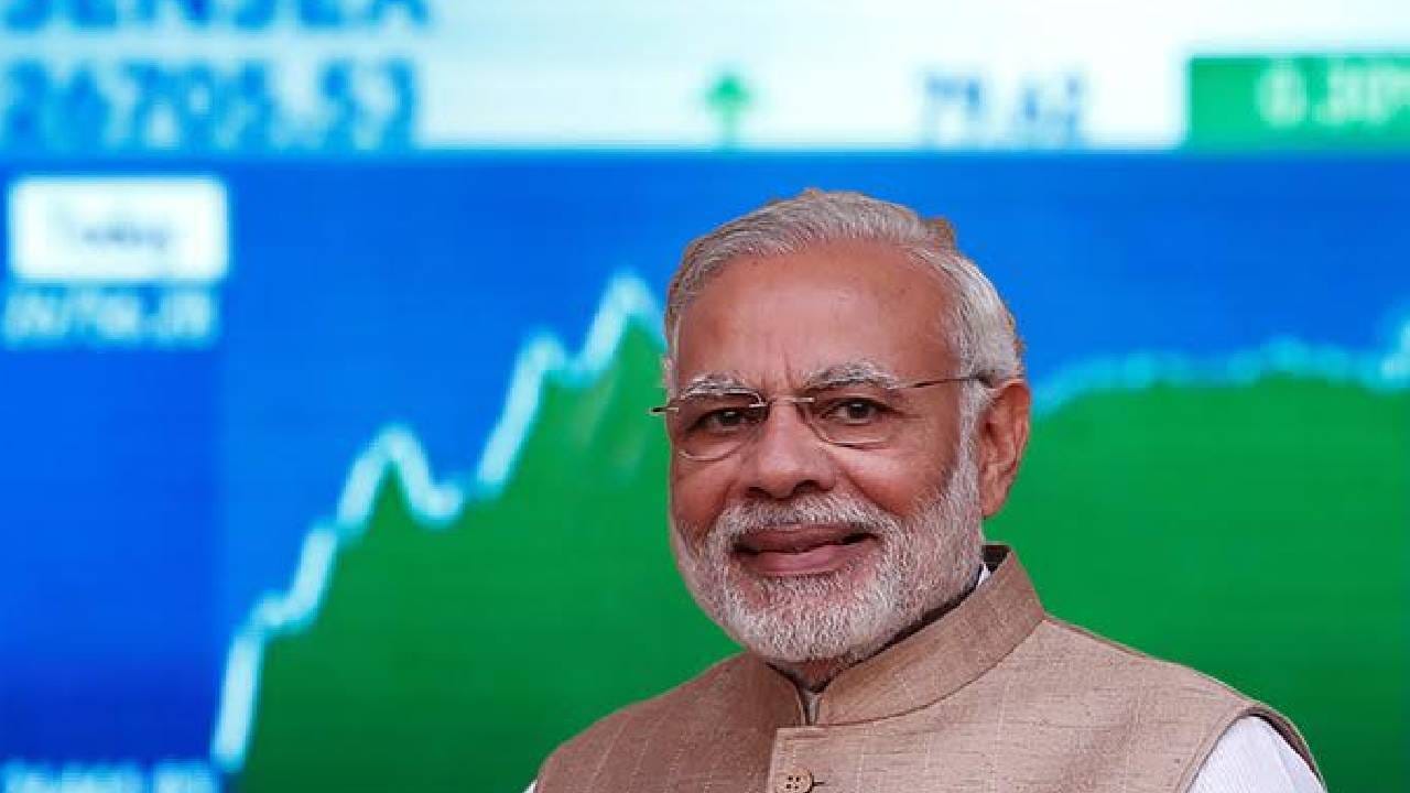 Emami Realty च्या कंपनीच्या शेअरमध्ये आज अप्पर सर्किट लागले. 5 टक्के उसळीसह हा शेअर काल बीएसईवर 100.32 रुपयांवर होता. दोन दिवसात या स्टॉकमध्ये 10 टक्क्यांची तेजी दिसली. एका वर्षात हा शेअर 7.84 टक्क्यांनी घसरला. 
