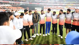 IPLमधील तीन खेळाडूंना चपलेने मारण्याची वेळ! युवराज सिंगने थेट सांगितलं.