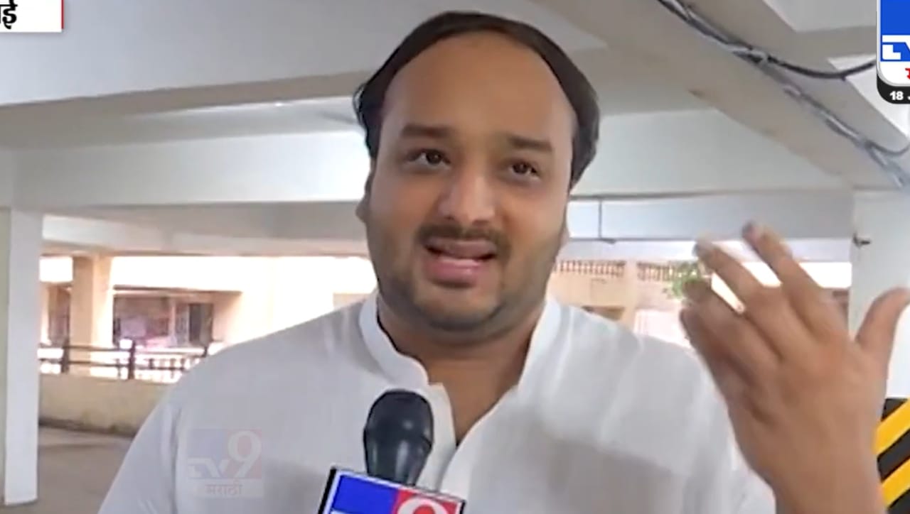 झिशान सिद्दीकींची आमदारकी धोक्यात? AB फॉर्ममधील एका सहीमुळे राष्ट्रवादीत मोठा भूकंप झिशान सिद्दीकींची आमदारकी धोक्यात? AB फॉर्ममधील एका सहीमुळे राष्ट्रवादीत मोठा भूकंप