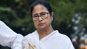 ममता बॅनर्जींना आणखी एक हादरा! TMC च्या बालेकिल्लात भाजपचा झेंडा.