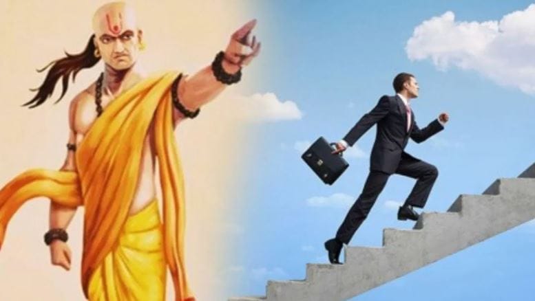 जेव्हा मनात अहंकार जागा होतो, तेव्हा आपल्याला सर्वकाही येते असे वाटायला लागते. परंतु प्रत्यक्षात मात्र आपल्याला बऱ्याच गोष्टी शिकायच्या बाकी असतात. अशा परिस्थितीत तुम्हाला मोठा फटका बसू शकतो. हा फटका बसू नये यासाठी अहंकार बाजूला ठेवून गोष्टी समजून घ्याव्यात, असे आचार्य चाणक्य सांगतात..