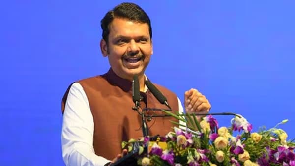 पंतप्रधान आवास योजनेत पुढील वर्षी १५ लाख घरांचे वितरण, देवेंद्र फडणवीस यांची घोषणा