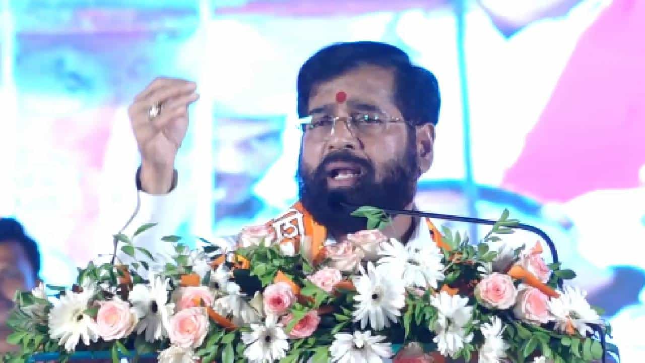 एकनाथ शिंदे यांची लाडक्या बहिणींसाठी सर्वात मोठी घोषणा, टेन्शनच मिटवलं; सभेतच म्हणाले...