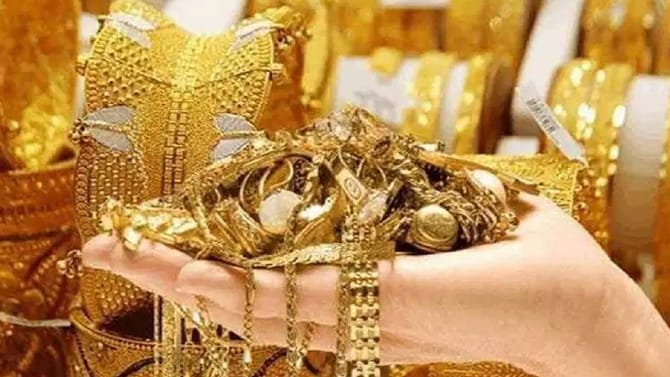 बापरे ! एका आठवड्यात 6 हजारांनी महागलं सोनं, चांदीचे दर...
