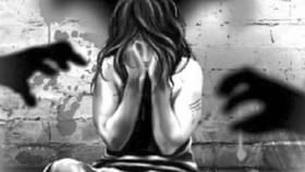 घरभाडं मागू नका, बायको-मुलीवर बलात्कार करा, त्यानं केली अजब सौदेबाजी!.