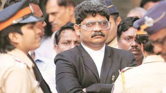 गुणरत्न सदावर्तेंच्या गाडीवर शाईफेक मनसेला भोवली; मोठी कारवाई