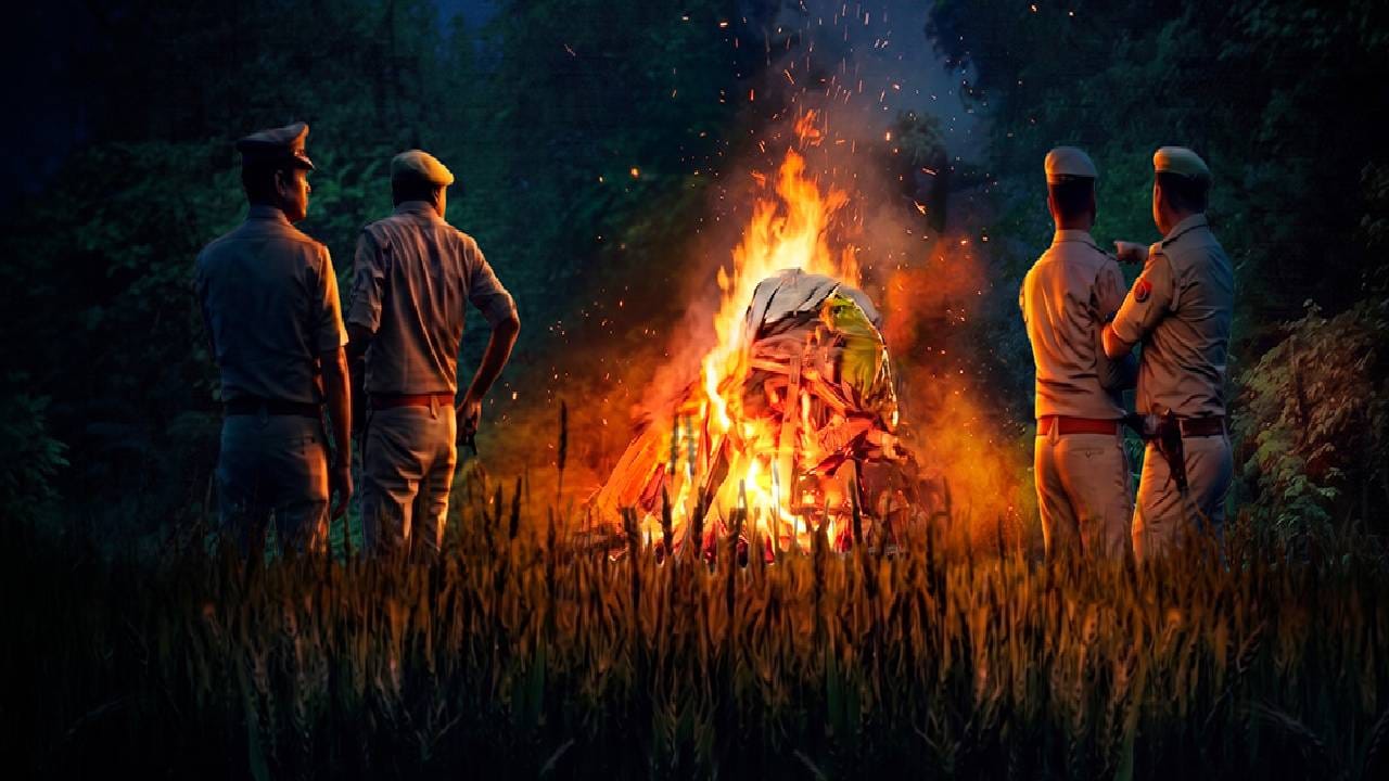 अशाच एका सत्य घटनेवर आधारित वेब सीरिज प्रेक्षकांच्या भेटीला आला. 2020 मध्ये घडलेल्या ज्या घटनेवरून देशभरात संतापाची लाट उसळली होती, त्या हाथरस घटनेवर आधारित ही सीरिज आहे. या घटनेमुळ जातीय हिंसाचाराविरोधात व्यापक आंदोलनं झाली होती. आता ओटीटीवर या घटनेवर आधारित सीरिज प्रदर्शित झाल्यामुळे ही जुनी घटना पुन्हा एकदा चर्चेत आली आहे. 
