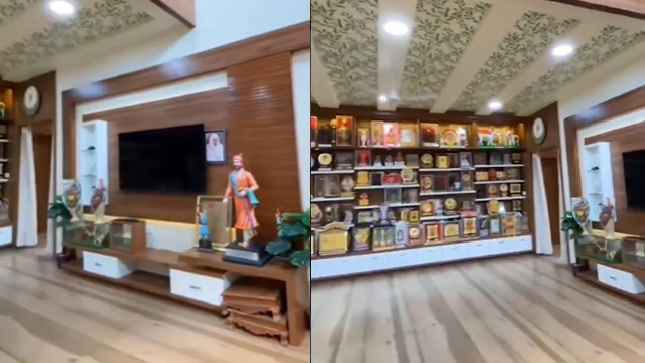 मिळालेल्या माहितीनुसार, इंदोरीकर महाराज यांचं घर दुमजली असून त्यात नव्या जुन्याचा संगम साधलेला आहे. येणाऱ्या प्रत्येकाचे इथे प्रेमाने , आपुलकीने स्वागत केलं जातं. धार्मिक वातावरण तर घरात आहेच, पण आधुनिक सुख-सुविधा, सोयींनी देखील हे घर सज्ज आहे. ( डिस्क्लेमर : या आर्टिकलमध्ये देण्यात आलेली माहिती व उपाय हे उपलब्ध स्रोतावरून देण्यात आलेले आहेत.) 