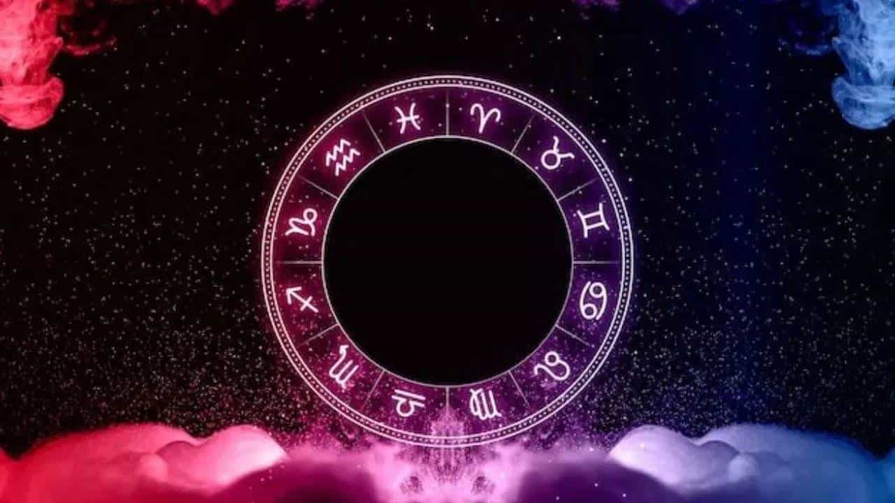 Horoscope Today 10th May 2026 : कष्टाचं फळ मिळणार, रविवारी मोठा फायदा होणार.. वाचा 12 राशींचं भविष्य