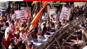 बकरी ईद निमित्त दुर्गाडीवर तणाव, नमाजाला विरोध, ठाकरे-शिंदे गटाने ...