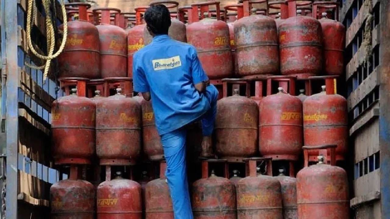 LPG Rules : 1 जूनपासून LPG सिलिंडरच्या नियमात मोठे बदल, सामान्यांवर परिणाम काय? वाचा नवे नियम काय? LPG Rules : 1 जूनपासून LPG सिलिंडरच्या नियमात मोठे बदल, सामान्यांवर परिणाम काय? वाचा नवे नियम काय?