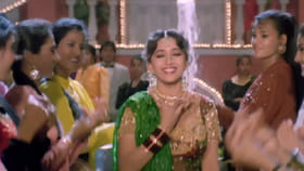 माधुरीने गाण्याला दिला नकार पण दिग्दर्शकाने बळजबरी केलं शूट, ठरलं हिट.
