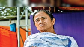 दीदींसोबत बंगालमध्ये मोठा खेला, 2 ग्राफिक्समधून समजून घ्या सगळं गणित