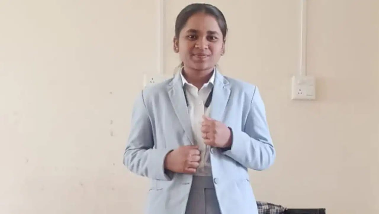 Neet Paper Leak : बाबा मी चांगला अभ्यास केला, पण आता… आत्महत्येपूर्वी लेकीची शेवटची हाक, वडिलांची डोळ्यात पाणी आणणारी प्रतिक्रिया
