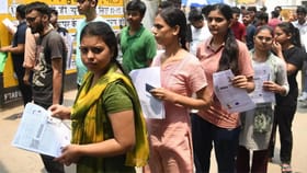 नीट पेपरफुटीनंतर आता आणखी एका परीक्षेत मोठा गोंधळ, ऐनवेळी तब्बल...