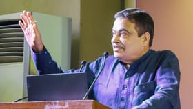 आईने इच्छा व्यक्त केली, मी ती पूर्ण केली, गडकरी यांनी सांगितला किस्सा