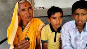 मायेपुढे बिबट्याही नमला; सासूसाठी सुनबाई आणि नातू बिबट्याला भिडले!.