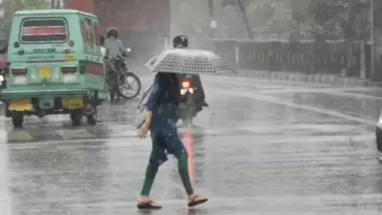 राज्याला पुन्हा अवकाळी पावसाचा तडाखा, काही भागांमध्ये गारपीट, अंगावर वीज पडून शेतकऱ्याचा मृत्यू