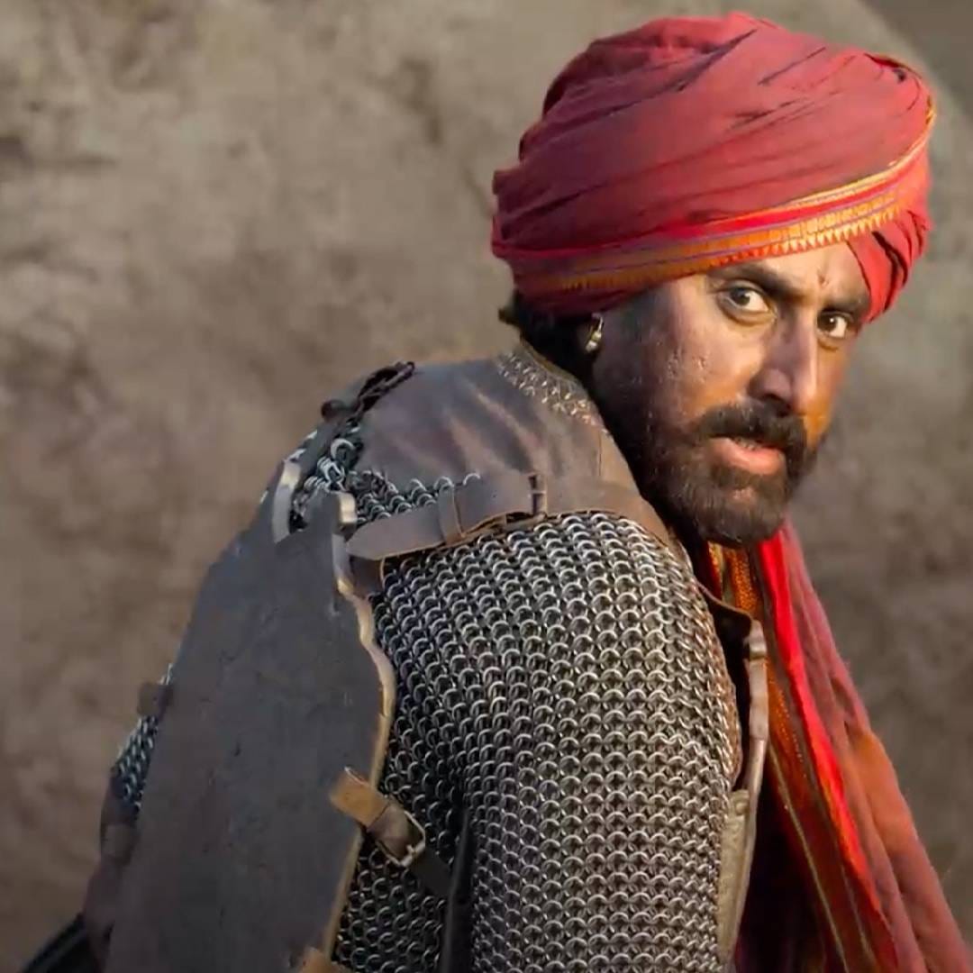 ऐतिहासिक ओपनिंगसह विक्रमांची नोंद केल्यानंतर आणि पहिल्या दोन आठवड्यांत उल्लेखनीय सातत्य राखल्यानंतर, छत्रपती शिवाजी महाराजांना वाहिलेल्या या महाकाव्याला तिसऱ्या वीकेंडमध्येही प्रेक्षकांचा मोठा प्रतिसाद मिळाला. मराठी आणि हिंदी अशा दोन्ही आवृत्त्यांमध्ये मिळालेल्या उत्कृष्ट मौखिक प्रसिद्धी आणि कौतुकामुळे, चित्रपटाला प्रेक्षकांचा भक्कम प्रतिसाद मिळत आहे.