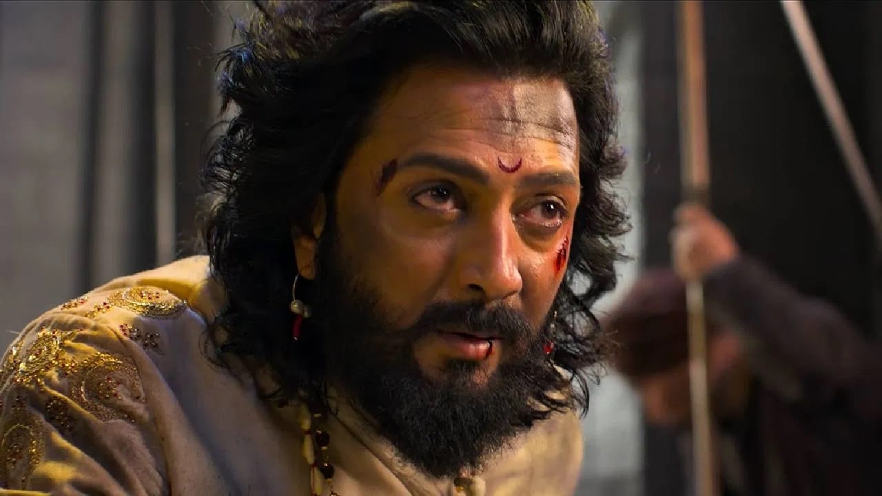 सिनेमा पाहण्यासाठी अनेकांनी चित्रपटगृहाबाहेर मोठी गर्दी केली आहे. पण सिनेमा मोफत पाहण्याची संधी तुम्हाला मिळणार आहे. महाराष्ट्र दिनानिमित्त ठाकरेंच्या शिवसेनेकडून 'राजा शिवाजी' सिनेमाचे विशेष स्क्रिनिंग आयोजित करण्यात आले आहे. दुपारी 3 वाजता वरळी येथील फिनिक्स पलेडीएम येथे सिनेमाचं आयोजन करण्यात आलं असून, पक्षातील नगरसेवक आमदार पदाधिकारी उपस्थित राहणार आहेत. 