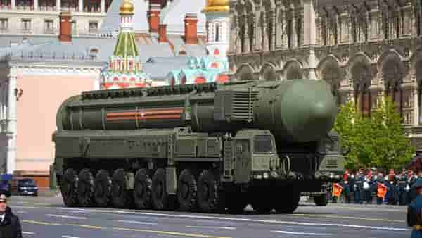 Russia Putin : रशियाकडून सरमत बद्दल अमेरिका, युरोपाला घाम फोडणारी घोषणा, नुसत्या रेंजचा आकडा ऐकून थरकाप उडेल