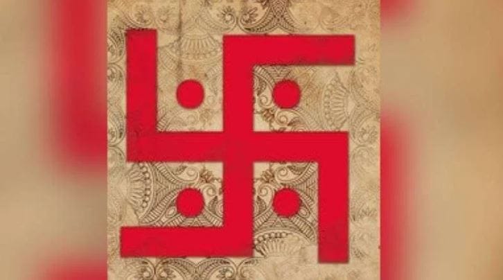 Disclaimer: वरच्या लेखातील माहिती ही प्राथमिक स्वरुपाची आहे. आम्ही या माहितीची पुष्टी करत नाही किंवा समर्थनही देत नाही. या लेखाच्या माध्यमातून अंधश्रद्धा पसरवण्याचा आमचा उद्देश नाही. वरच्या लेखात दिलेल्या माहितीवरून कोणताही निर्णय घेण्याआधी त्या-त्या क्षेत्रातील तज्ज्ञांचा सल्ला आवश्य घ्या.  