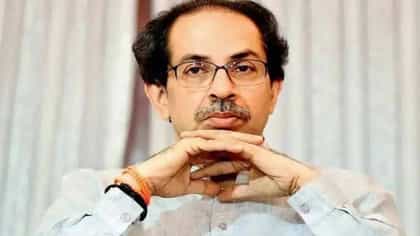 इकडे ठाकरेंचा एकजुटीचा मंत्र, तिकडे पदाधिकाऱ्यांचे धडाधड राजीनामे