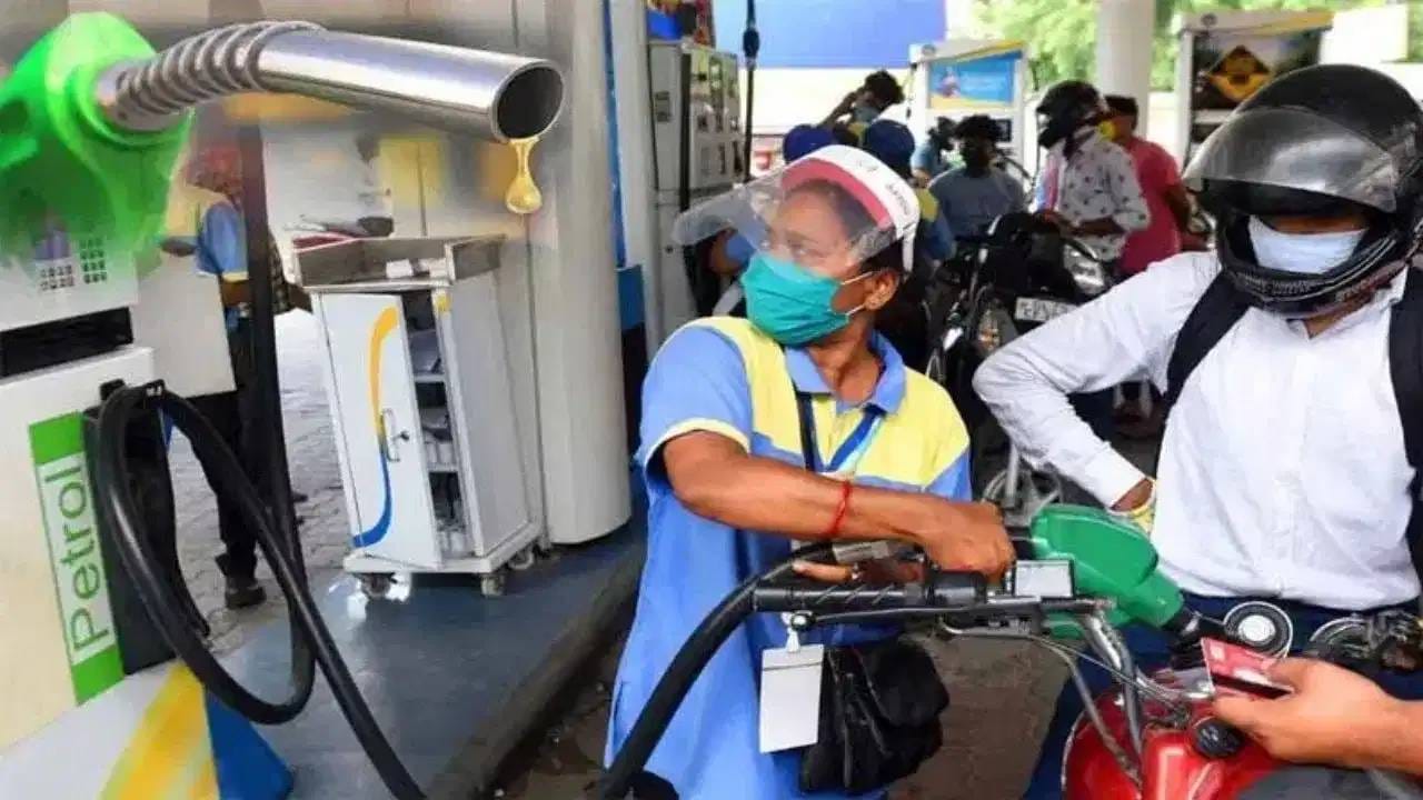 Petrol diesel price today : मंगळवार आनंदाची बातमी 