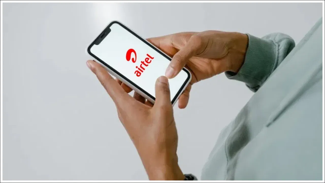 कंपनीने मोबाईल वापरकर्त्यांसाठी Airtel Insider नावाचा नवीन रिवॉर्ड प्रोग्राम सुरू केला आहे. या प्रोग्रामअंतर्गत ग्राहकांना सुमारे 3800 रुपयांपर्यंतचे प्रीमियम सबस्क्रिप्शन मोफत दिले जात आहेत. सध्या या ऑफरबाबत कंपनीकडून अधिकृत घोषणा करण्यात आलेली नाही. मात्र, अनेक ग्राहकांना Airtel Thanks अॅपमध्ये ही ऑफर दिसत असल्याचे समोर आले आहे.