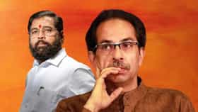वाऱ्यासोबत उडणारी पाने खूप असतात, पण इतिहास मात्र....