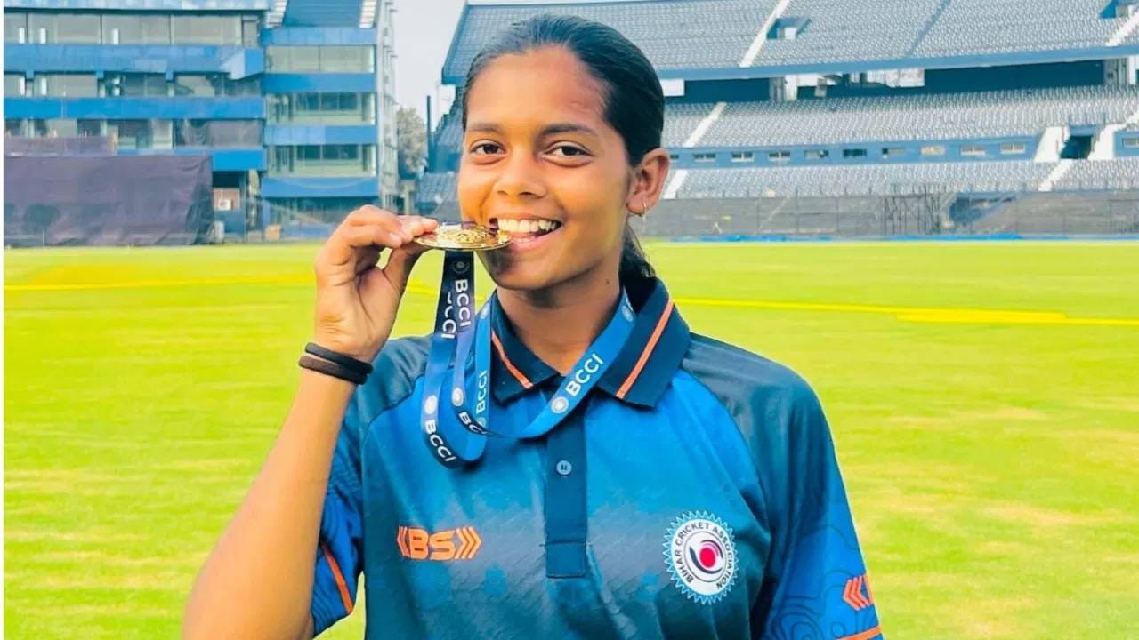 अक्षरा गुप्ता बिहारचं नाव रोशन करेल असं क्रिकेट जाणकार सांगत आहेत. फक्त 14 वर्षांची असताना या वयातील सर्व स्पर्धा खेळणारी बिहारची पहिली क्रिकेटपटू ठरली आहे. ती अंडर 15, अंडर 19 आणि अंडर 23 मध्ये खेळली आहे. (Photo: Instagram)