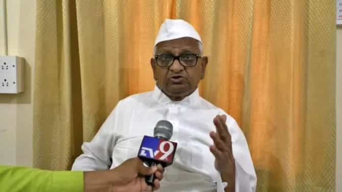 6 खासदारांच्या पक्षांतरावर अण्णा हजारे भडकले, म्हणाले; श्रद्धा, निष्ठा...