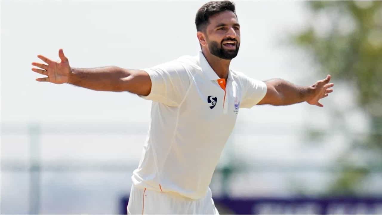 IND vs AFG : कसोटी सामन्यासाठी आकिब नबीचा टीम इंडियात समावेश, प्लेइंग ईलेव्हनमध्ये संधी मिळणार?