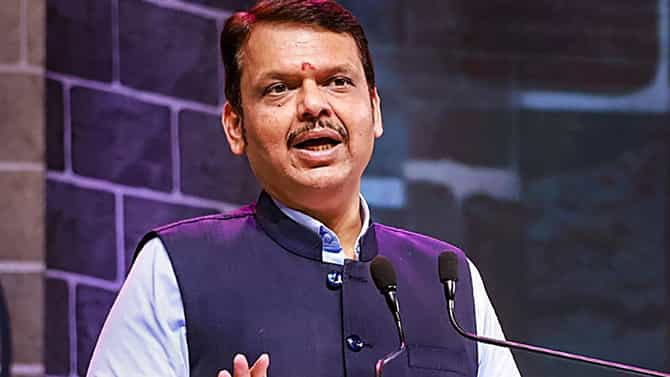 आमदार व्हायचंय? काळजी करू नका, देवाभाऊकडे दैवीशक्ती आहे... बड्या मंत्र्याचं मोठं विधान